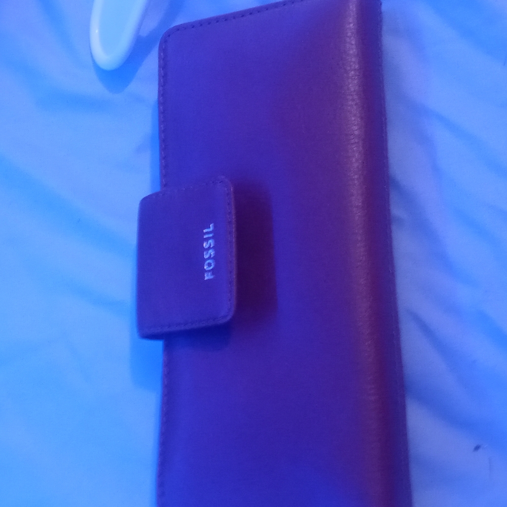 Fossil wallet